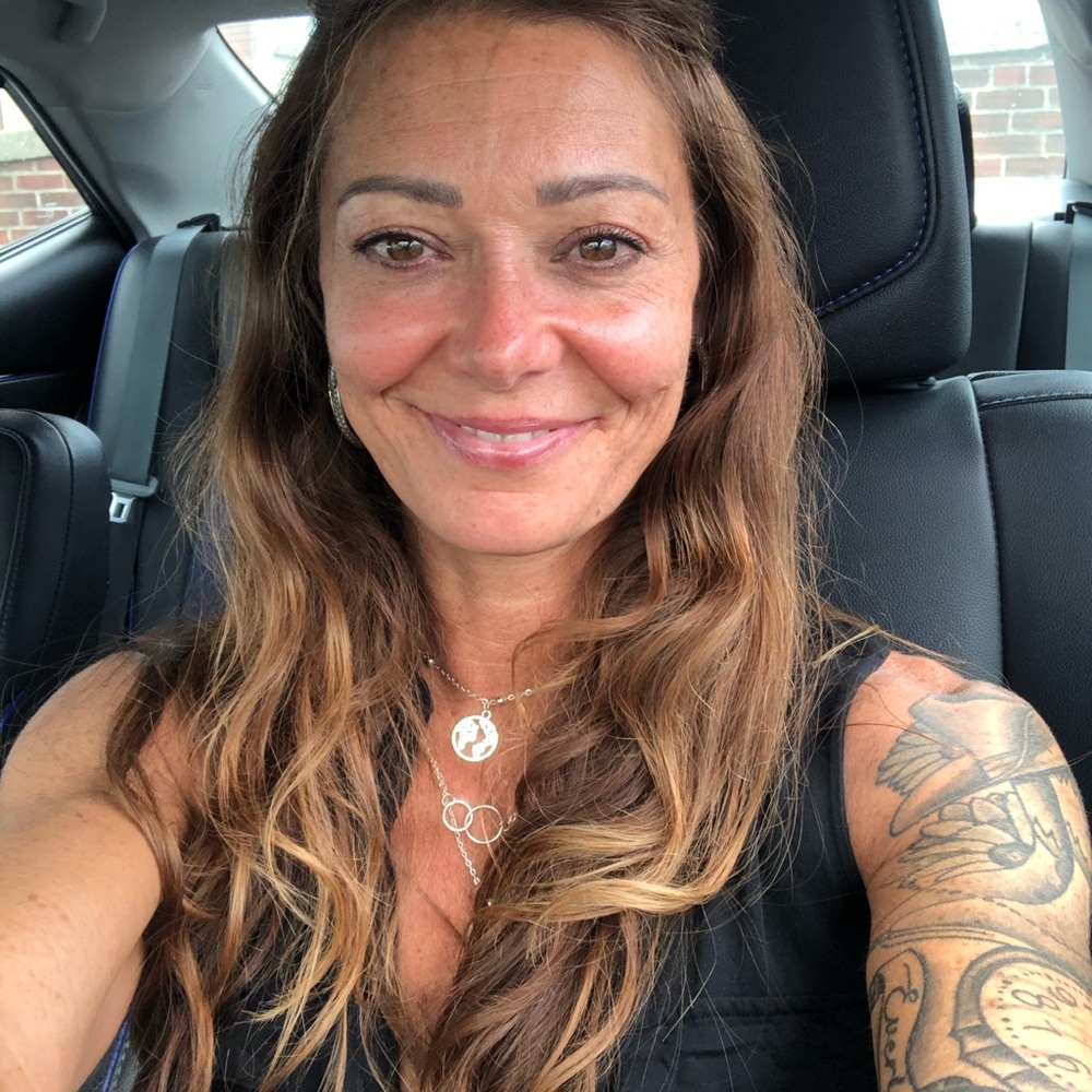 Meet your Posher, Chrissy